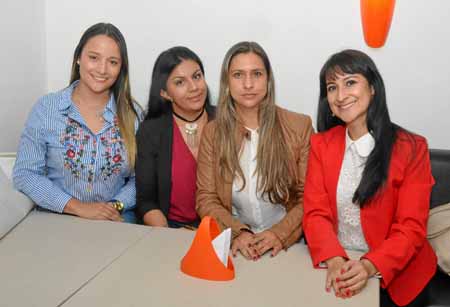 Diana Carolina Correa, Susana Morales Torres, Gloria Jazmín Londoño Olaya y Bibiana Andrea Marín Díaz.