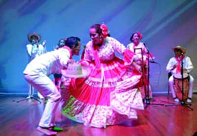 Fotos | José Fernando Tangarife | LA PATRIA La agrupación de la Fundación Cultural El Chandé, de Gamarra (Cesar), aparece durant