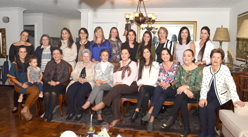 Paulina Botero Toro, Elena Bonilla Toro, Alba Lucía Toro Mejía, Consuelo Mejía de Jaramillo, Dora Robledo de Vélez, Amparo Roble