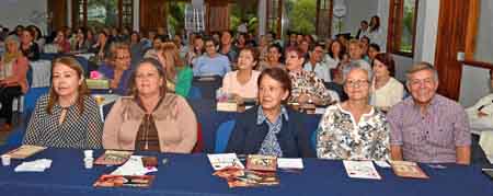 Magnolia Buitrago García, María Salazar de Uribe, Ercilia Jiménez Ospina, Stella Rincón de Olmos y Fabio Olmos Gutiérrez.