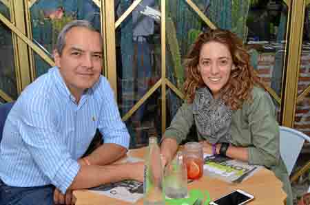 Fotos | José Fernando Tangarife | LA PATRIA Santiago Botero Rincón y María Fernanda Aristizábal Valencia se reunieron en el rest