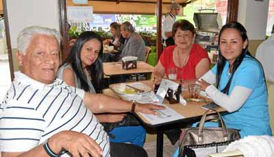 Foto | José Fernando Tangarife | LA PATRIA Gerardo Valencia Meza, Diva Valencia Rivillas, Nelly Rivillas Maldonado y Lina Valenc