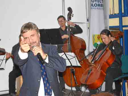 Romeo Zannetti durante su presentación.