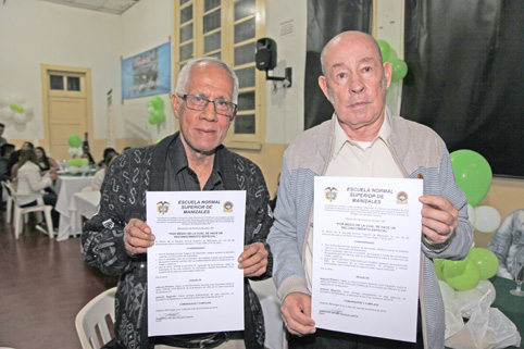 Antonio José Giraldo Gómez y Jorge Iván Ríos Bedoya, de la promoción de 1962. 