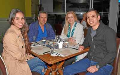 Pamela Gómez Tobón, Andrés Álvarez Hoyos, Julia Clemencia Mejía Arango y Miguel Álvarez Mejía.