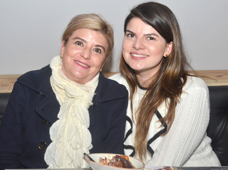 Marcela Botero Zuluaga y Paula Uribe Botero se reunieron en el restaurante Keisaki.