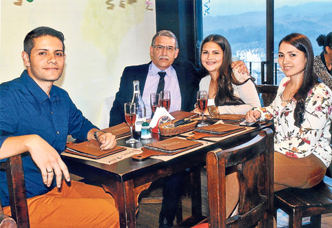 “Que todo lo que llegue sea mejor que lo que buscas, dure más de lo que esperabas y te haga más feliz de lo que pudiste imaginar