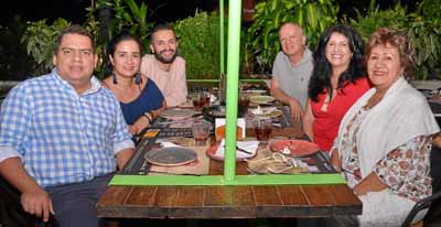 Ricardo Mora Barón, Valentina González Hurtado, Andrés Valencia Hurtado, Luis Fernando Valencia Cadavid y Adiela Hurtado de Vale