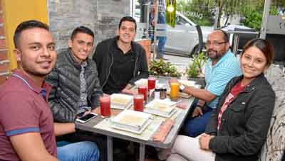 Juan Sebastián Vargas Marín, Juan Sebastián Grisales Noreña, Julián Gómez Moreno, Juan Alejandro Dávila Rincón y Andrea Arango P