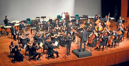 Los músicos ganadores del concurso que intervinieron como solistas fueron: Julián Andrés Vargas, en el trombón; Stiven David Pér