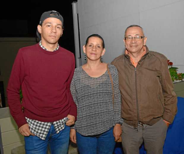 Andrés Felipe Henao Uribe, Martha Cecilia Uribe Álvarez y Samuel Uribe Álvarez.