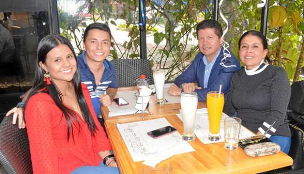 Sofía Muñoz López, Daniel Balcázar Arias, Gustavo Albeiro Muñoz López y Durley López Quintero.