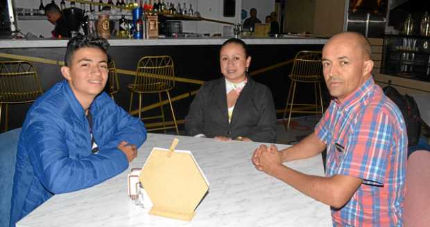 Esteban González Pulgarín, Paula Andrea Pulgarín Novoa y Juan Carlos González Cardona.