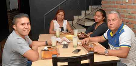 Cristian Vallejo Marulanda, Adriana Marulanda Pedroza, Katherin Vallejo Marulanda y Fernando Vallejo Bolívar.