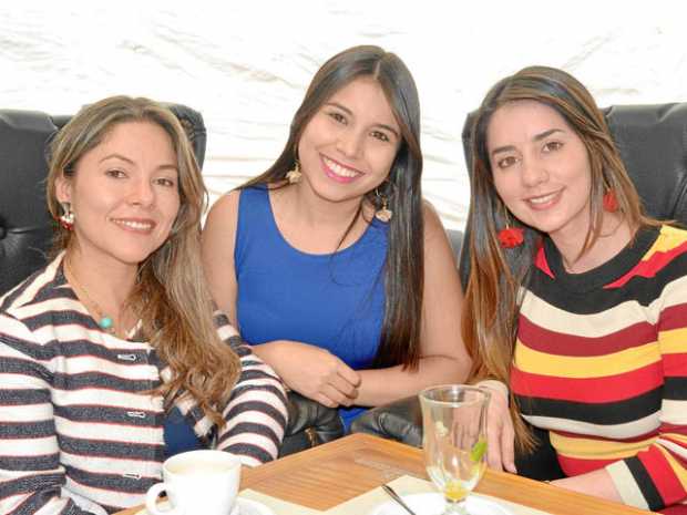 Janeth Restrepo Hernández, Natalia Ordóñez González y Diana Fernanda Candamil Arredondo – cumpleaños, se lo celebran sus amigas.