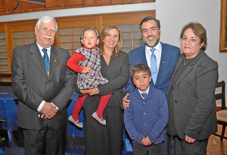 Gabriel Cadena Gómez, Camila Cadena Gómez, Paula Gómez Villegas, Alejandro Cadena Rodríguez, Simón Cadena Gómez y Consuelo Rodrí