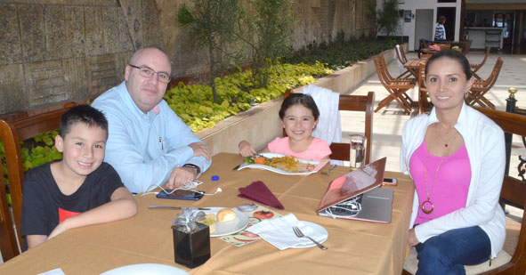 Juan Sebastián Gómez Alméciga, Ricardo Gómez de la Roche, Alejandra Gómez Alméciga y Adriana Alméciga Díaz.