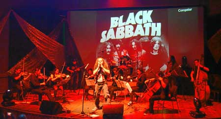 El ensamble durante su presentación en el auditorio Hernando Aristizábal Botero de Confa