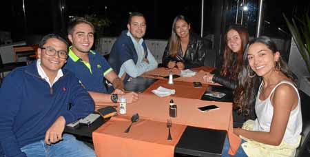 Sebastián Botero Zuluaga, Jacobo Restrepo Gómez, Alejandro Sarasa Escandón, Alejandra Garzón Soto, Isabela Calderón Gómez y Marí