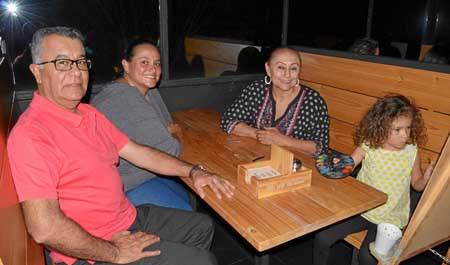 José Orlando Herrera Campiño, Paola Herrera Rendón, Luz Marina Rendón González y Silvana Herrera Jaramillo.