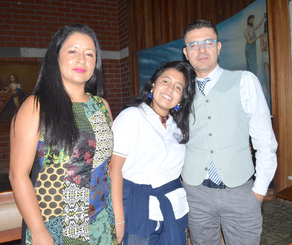 Claudia Trejos Cruz, Ayelen Cardona Trejos y Ricardo Cardona Lozano.
