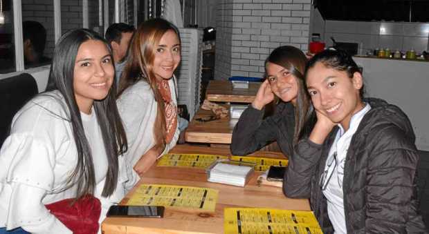 Alejandra Mancera López, Laura Sofía Suárez Alvarado, Luisa María Trujillo Sánchez y Paula Loaiza Suárez.
