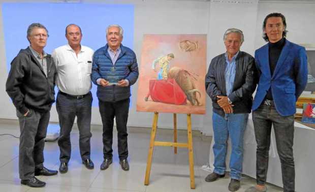 Ramiro Ramírez Cardona, Juan Carlos Gómez Muñoz, Álvaro Hernando Gallego Naranjo, Miguel Gutiérrez Botero y José Arcila, junto a