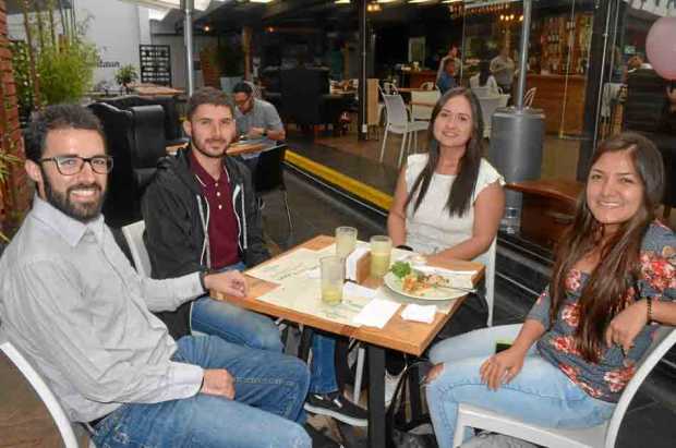 Juan David Giraldo Gallego, Julián Andrés Giraldo Gallego, Natalia Grisales Yepes y María Alejandra Herrera.