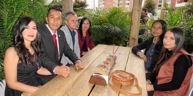 Yéssica Chaves Hernández, Darwin Danilo Caicedo Quistiar, William Martínez Ceballos, María Eugenia Quistiar, Angie Quiroz Yandún