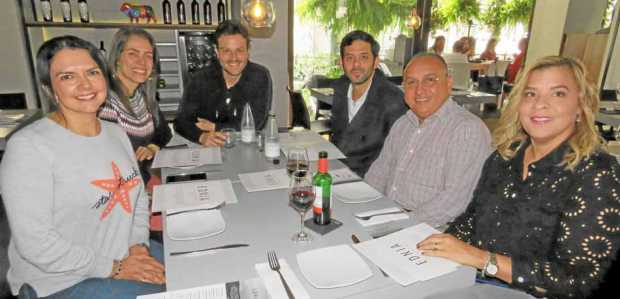 Mónica Posada Cifuentes, Érika Soledad Durán Pinzón, Gussi, Rodrigo Pimienta Gómez, Carlos Alberto Mazeneth Dávila y Ana María D