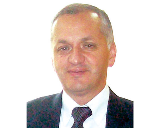 Carlos Alberto  Salazar