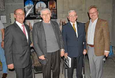 Hernando Arango Monedero; Bernardo Ocampo Trujillo, Gonzalo Botero Jaramillo, autores, y Pedro Felipe Hoyos Körbel, editor.