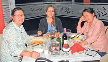 María Luz Quintero Castaño, Claudia Marcela López Ramírez y Alba María Quintero Castaño.