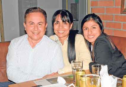 Jairo Ortiz Valencia, María Pía Marín Gutiérrez y María Antonia Ramírez Marín.