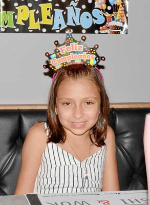 Para celebrar el cumpleaños de Samantha Arango Cifuentes, su mamá, Milena Cifuentes Salazar, ofreció una comida en el restaurant