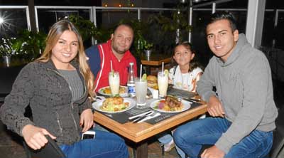 Paula González Leyton, Alejandro Cardona Jaramillo, Alejandra Cardona Jiménez y Sebastián Cárdenas Jiménez.