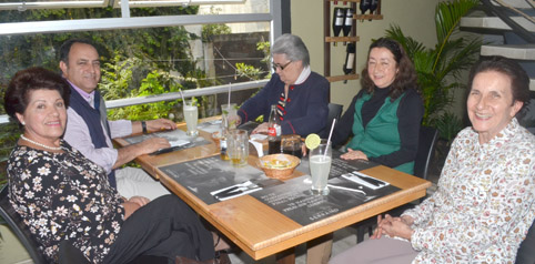 María Olga Soto Aguirre, presbítero Gustavo Arias Gómez, Doris Jaramillo López, Martha Alicia Flórez Hurtado y Ofelia Gálvez Álv
