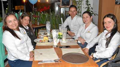Lucelly Piedrahíta Quintero, María Eugenia Serna Quintero, John Jairo González Ramírez, Lina Osorio Patiño y Leidy Johana Quinte