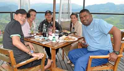 Tulio Mario Castrillón, Claudia Restrepo Lezcano, Gustavo Vinasco, Eunice Arias Patiño y Hubert Antonio Bodhert.