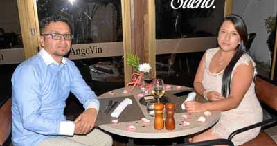 Juan Sebastián Loaiza Cardozo y Luisa Fernanda Álvarez García celebraron su segundo mes de matrimonio con una comida en el resta