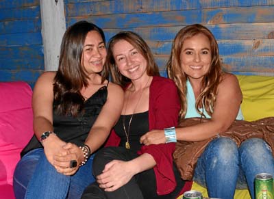 Elena Alzate Loaiza, Paula Aristizábal Cárdenas y Annie del Puerto.