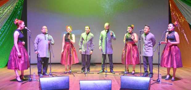 Octeto vocal Kumae durante su presentación en el auditorio Hernando Aristizábal Botero de Confa.