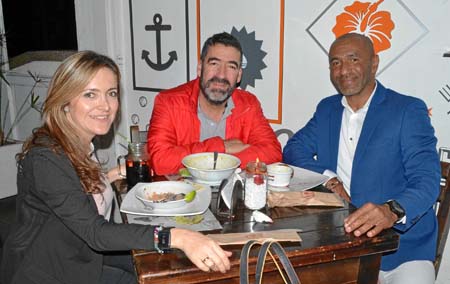 Paula Juliana Montes Restrepo, Nicolay Salazar Mejía y Tito Cortés Correa se reunieron en el restaurante Tito Food & Drinks.