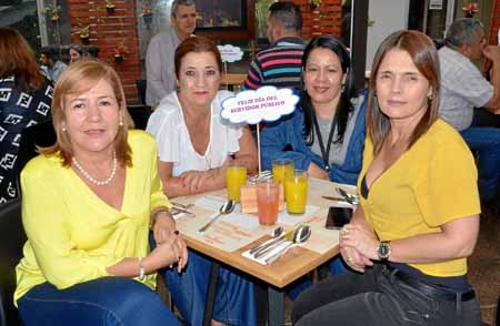 Gloria Inés Betancur Bedoya, Ofelia Arroyave Gómez, María Trijinia Pava Cardozo y Sonia Salazar Castaño.