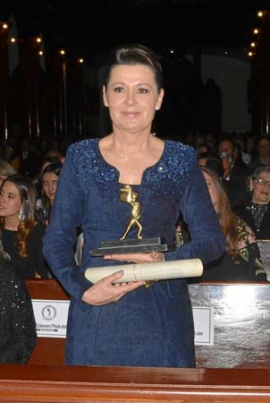 Ángela María Toro es la séptima mujer en recibir el voceador, galardón que otorga cada año LA PATRIA.