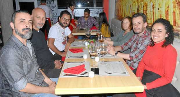 José Díaz Tovar, Rogelio Bañol Henao, Camilo Vallejo Giraldo, Gloria Matilde Ortiz González, Luis Carlos Correa Ortiz y Catalina