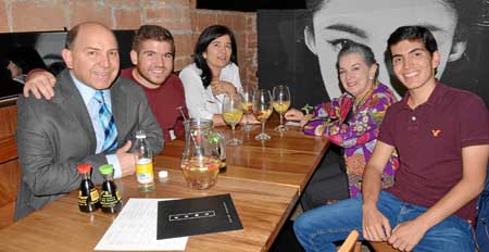 Juan Bernardo Leguízamo Arango, Juan Bernardo Leguízamo Isaza, María Teresa Isaza de Leguízamo, Regina Arango de Leguízamo y Jua