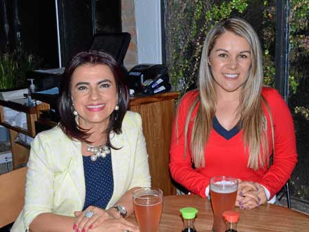 María Carmenza Giraldo Zuluaga y Alba Eugenia Noreña Rivera compartieron en Komo Asian Concept