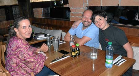 Ana María Estrada Botero, Eduardo Castaño y Mateo Castaño.