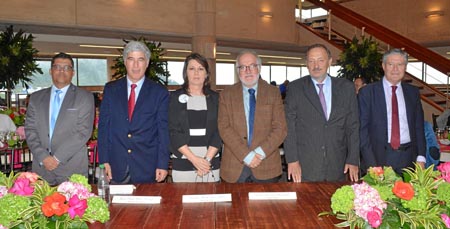 John Heberth Zamora López, alcalde encargado; Juan Pablo Uribe Restrepo, ministro de Salud; Ángela María Toro Mejía, gerente del